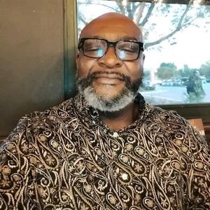 Meet your Posher, Gregory